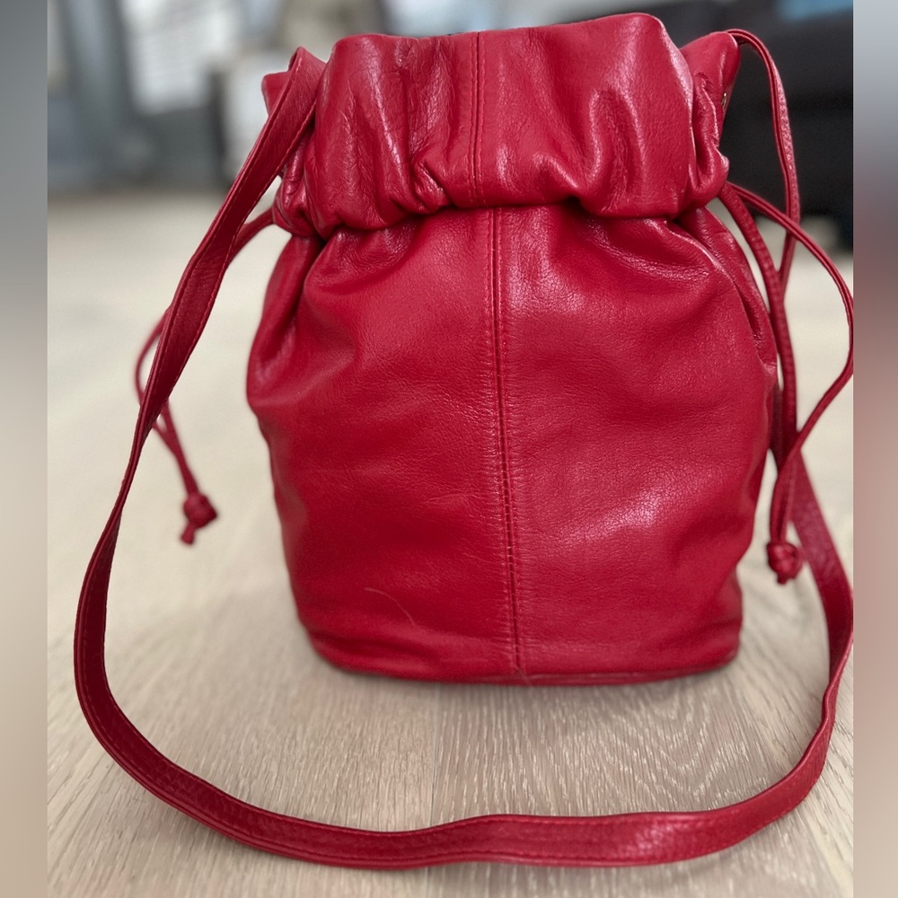 Dini Florence Italy shoulder bag in red colour